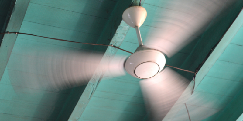Using Ceiling Fans to Reduce Air Conditioning Expenses