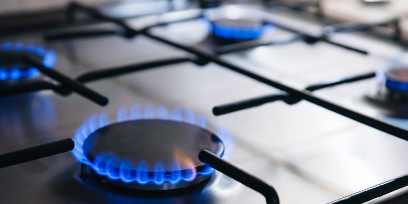 How to Connect a Gas Stove to a Gas Line
